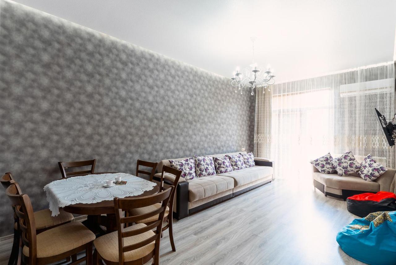 Nice Batumi Apartment 外观 照片
